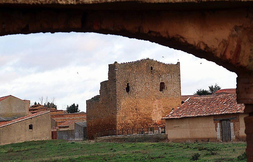 Torre Fortaleza (Ruinas), Spain